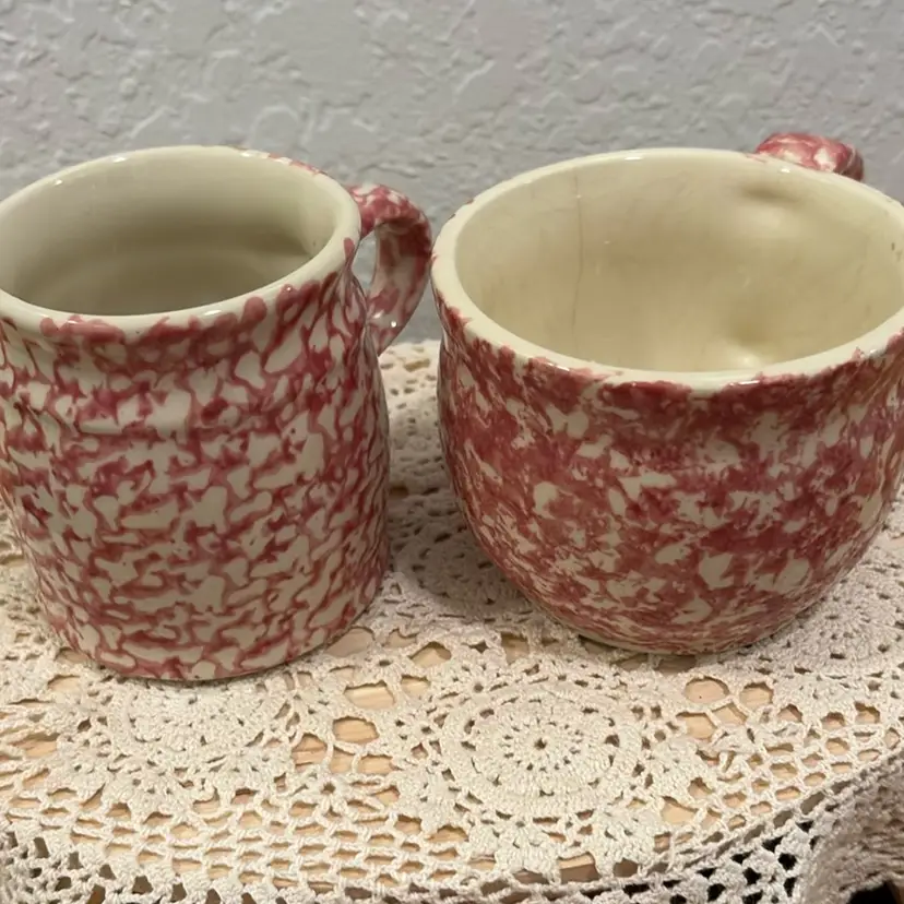 Gerald Henn Spongeware Creamer & Mug Set
