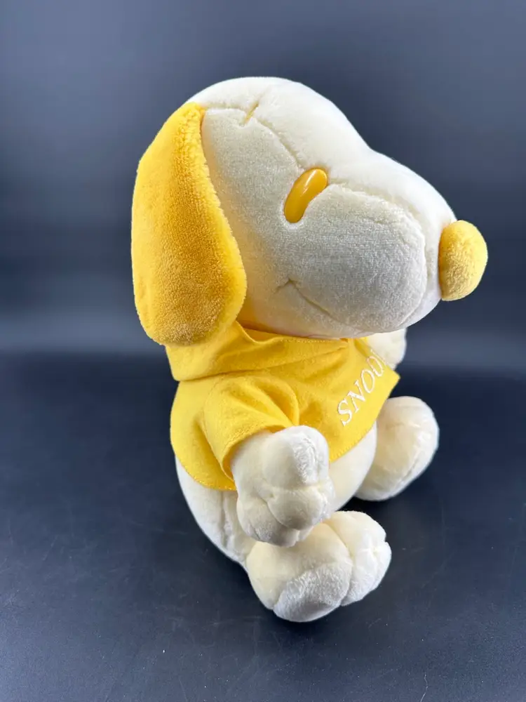 VTG Yellow Snoopy Plush 12” X 10”