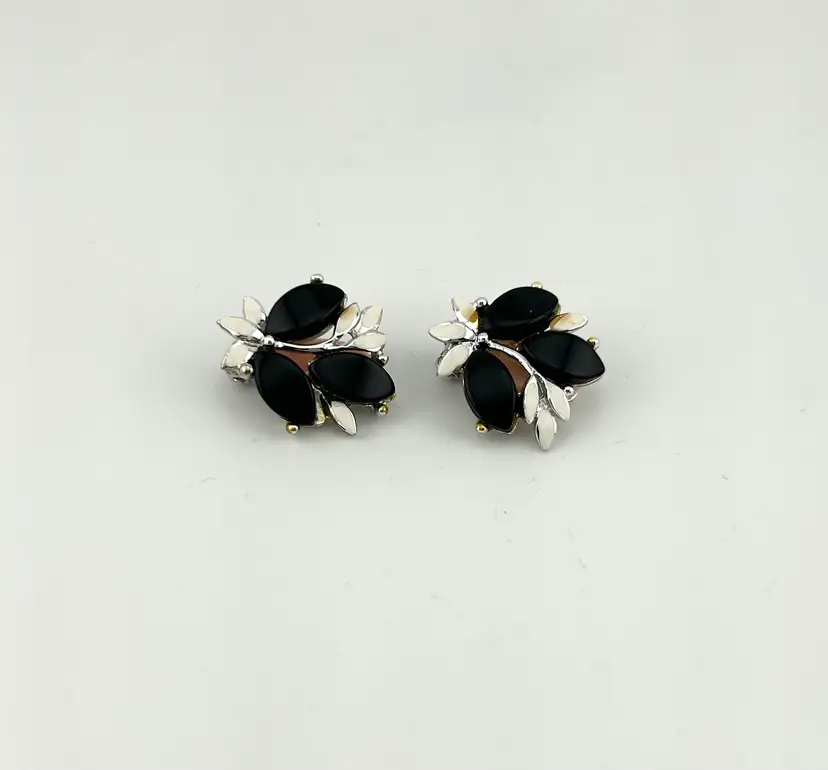 Vintage Charel Silver Tone Thermoset and Enamel Clip On Earrings 1”