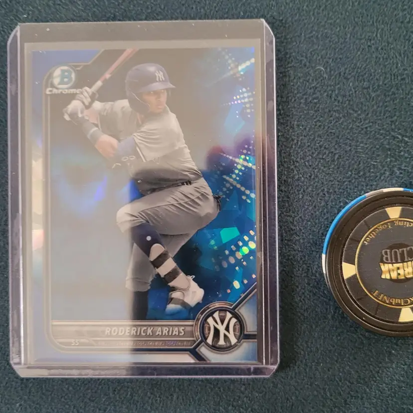 Roderick Arias 2022 Bowman Chrome Draft Sapphire New York Yankees