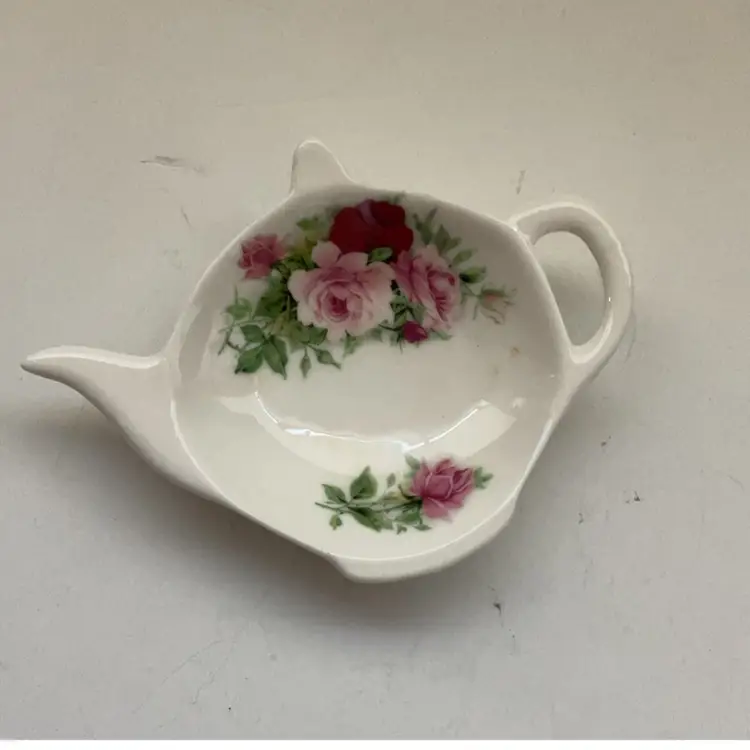 Rose Teapot Shaped Teabag Holder