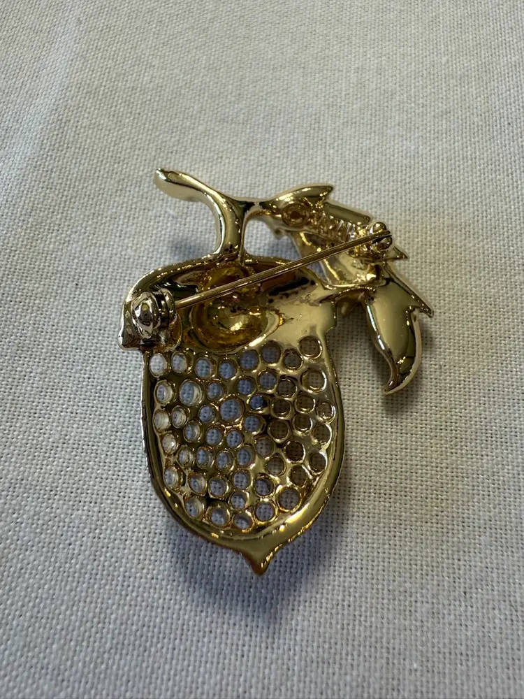 Sarah Coventry Acorn Brooch