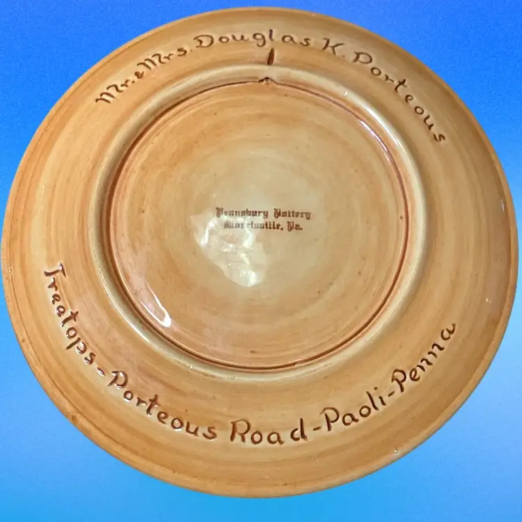 12. PENNSBURY POTTERY 1960 CHRISTMAS PLATE. Holly Berries Little Candles