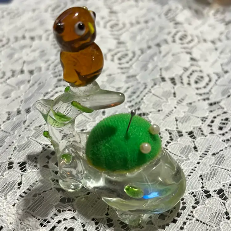 Vintage Mini Blown Glass Pin Cushion With Owl Sitting On Lizard… Weirdo…