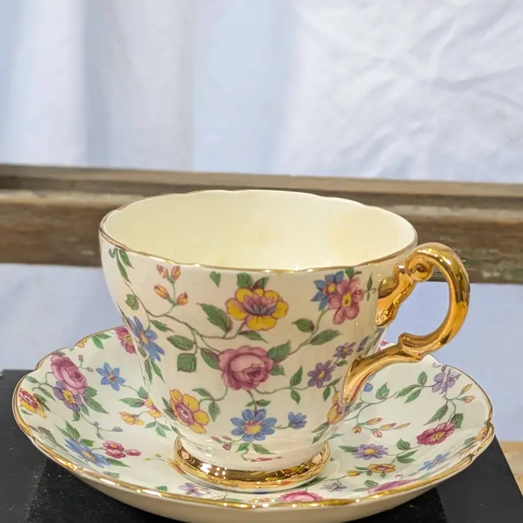 REGENCY Cup & Saucer Chintz Pattern England Fine Bone China