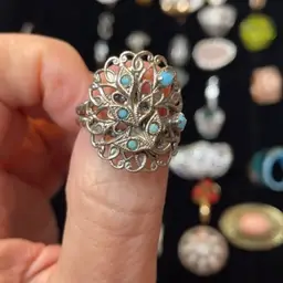 Adjustable Ring Missing One Stone