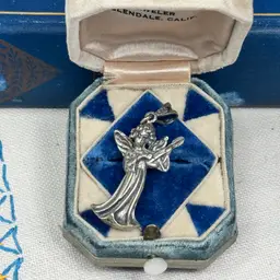 Sterling Silver Angel Pendant 7.5 Grams