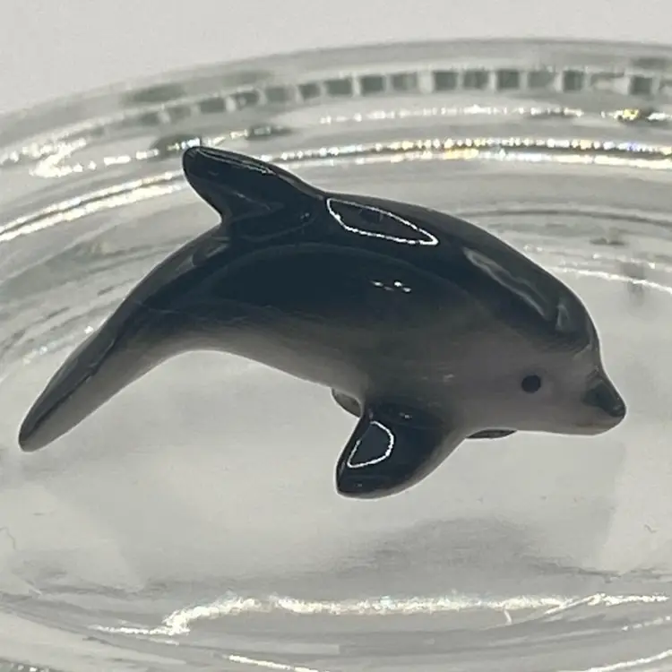 Miniature Dolphin Figurine, Bug House Taiwan , <1”