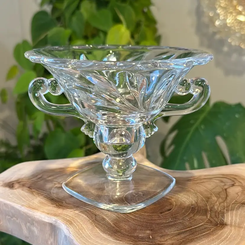 Indiana Glass Willow Footed Bowl
