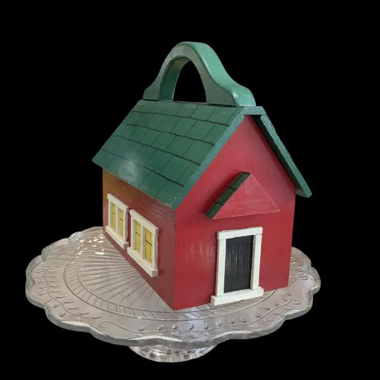 Barn/House/Schoolhouse Wooden Purse With Liner Tight Closure 
9”x5.5”x9”