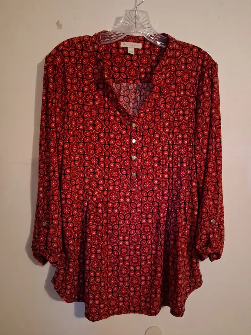 Ladies Large Red Pull Over V Neck Paisley Print Blouse (B30)
