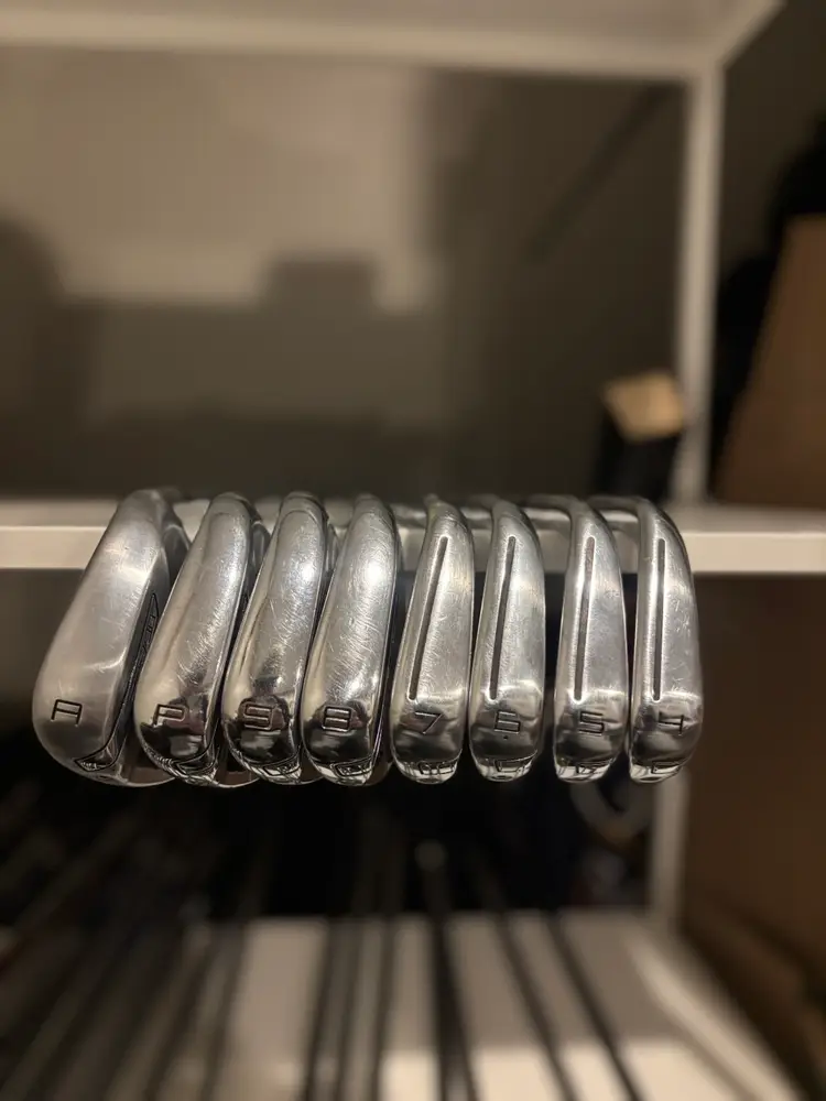 TAYLORMADE 2017 P790 IRON SETS 4-PW,AW STEEL R300 Regular Flex