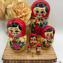 7pc Traditional Rose 🌹 7” Nesting Doll Set