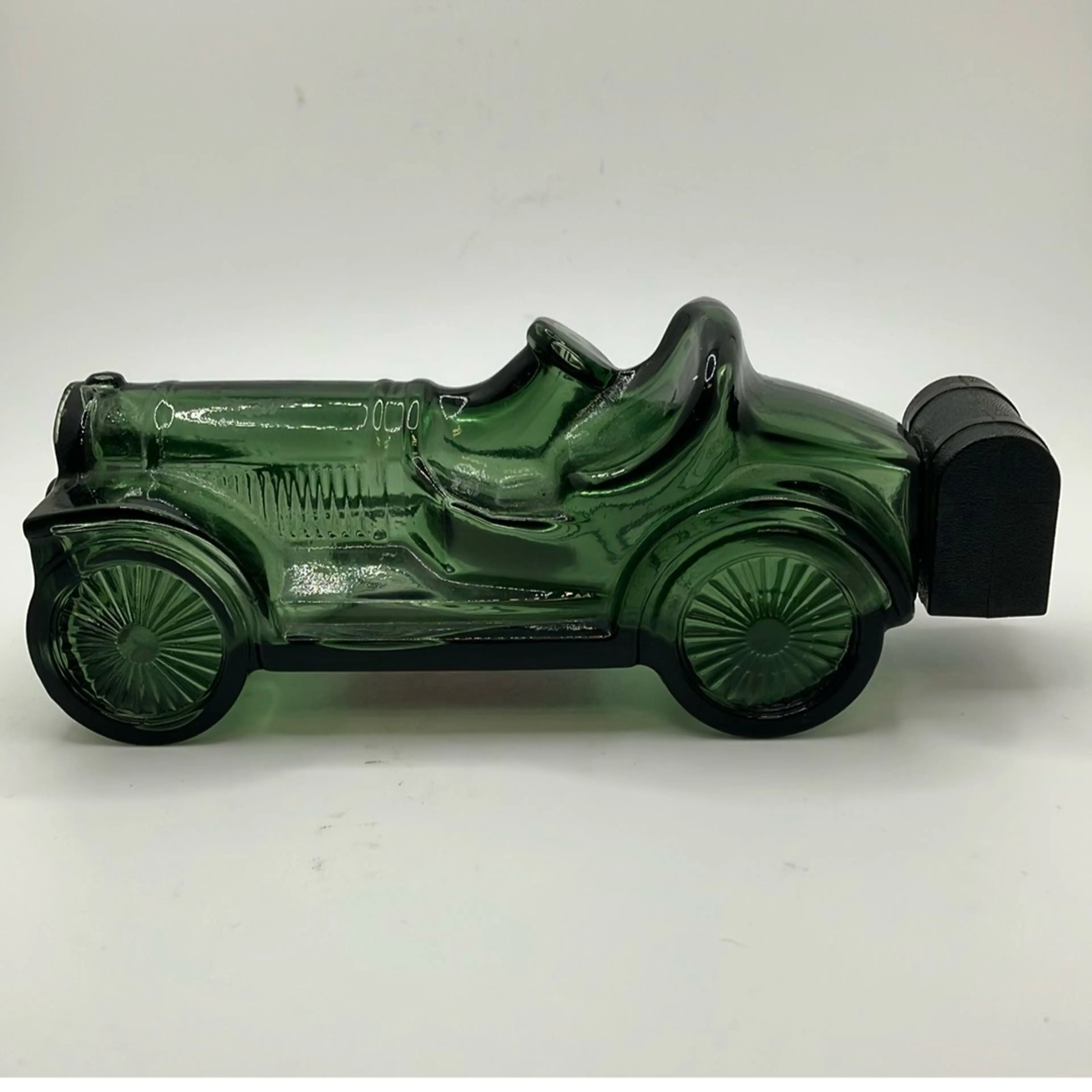 Image 3 of 8