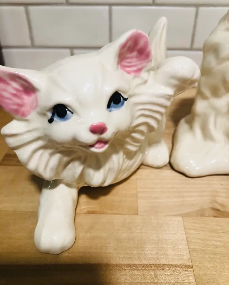 Gorgeous Mid-Century White Momma Persian Cat and Her Two Playful Kittens