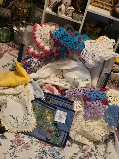 💐Vintage Linen Pulls💐 3💲STRTS