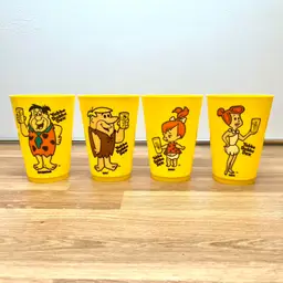 Vintage 1974 Arthur Treacher's Flinstones Cups Fred Barney Wilma Pebbles Hanna-Barbera