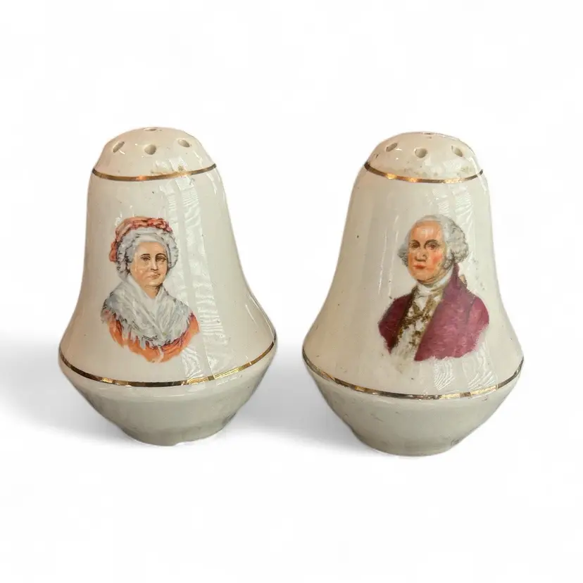 Vintage George And Martha Washington Salt And Pepper Set