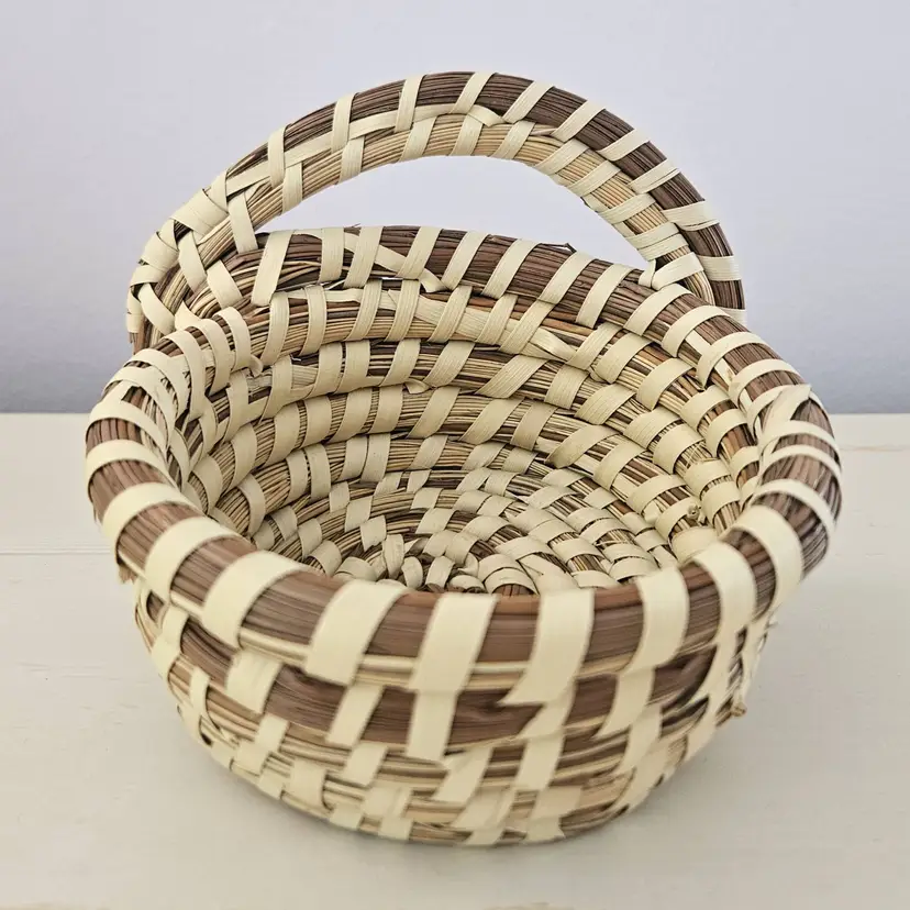 Sweetgrass Gullah South Carolina Wall Pocket Hanging Basket Handmade 4.5"H x 5"W