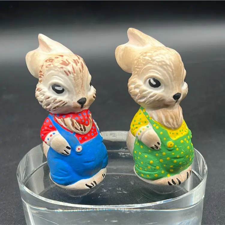 Vintage Ceramic Bunny Figurines