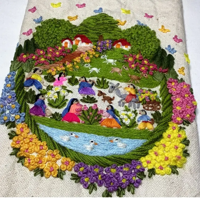 Vintage Mexican Folk Art Hand Made Embroidered Decorative Bathroom Or Kitchen Towel 22” Long 14.5” Wide