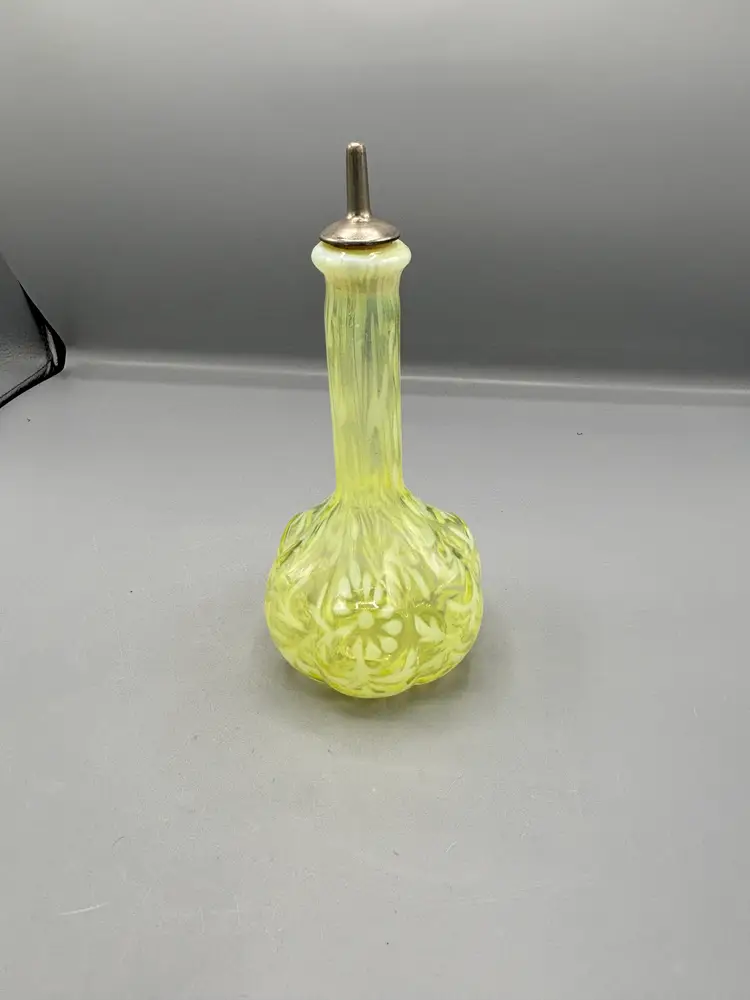 Vintage Fenton Vaseline Daisy & Fern Cruet