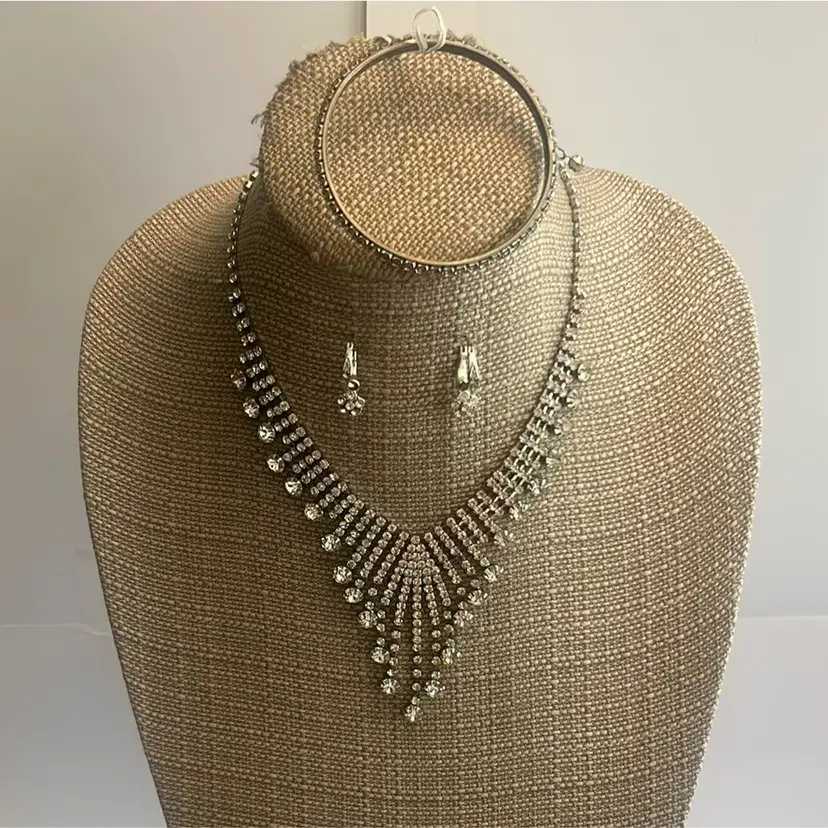 #06 - Charming Charlie Rhinestone Lot