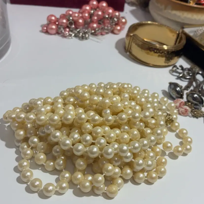Set Of 5 Graduated Length Faux Pearl Strands