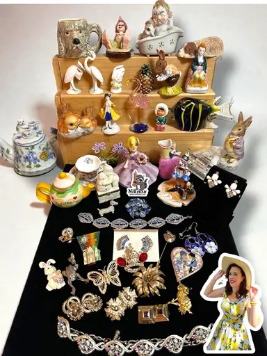 Tiny Treasures Tuesday & Vintage Jewelry/Including Some Beautiful Brooches