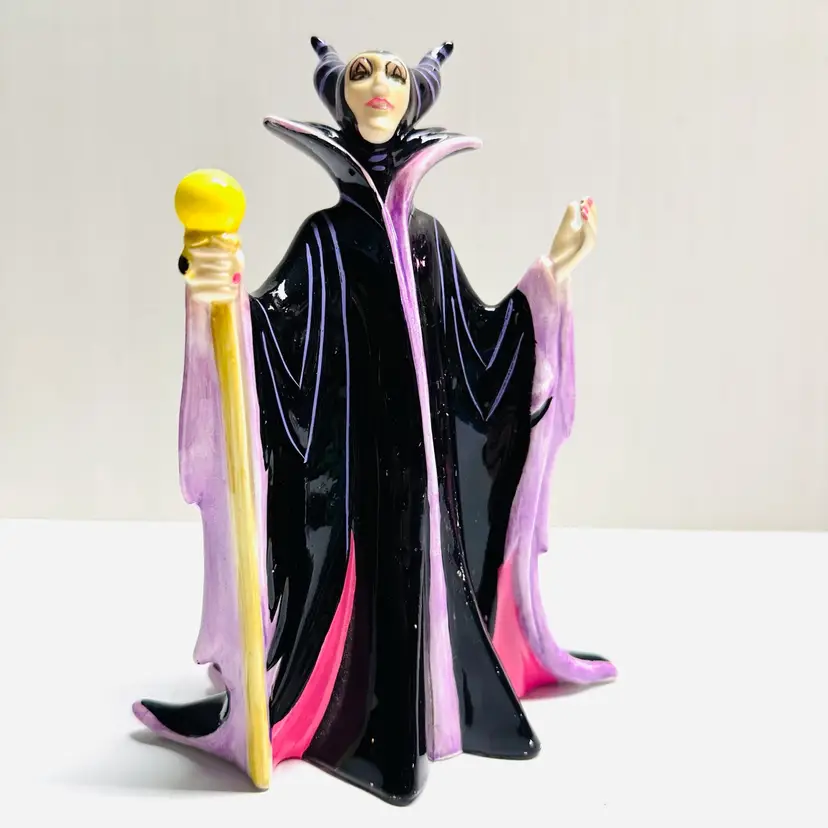 Vintage Disney MALEFICENT Ceramic Figurine Sleeping Beauty Villain Japan