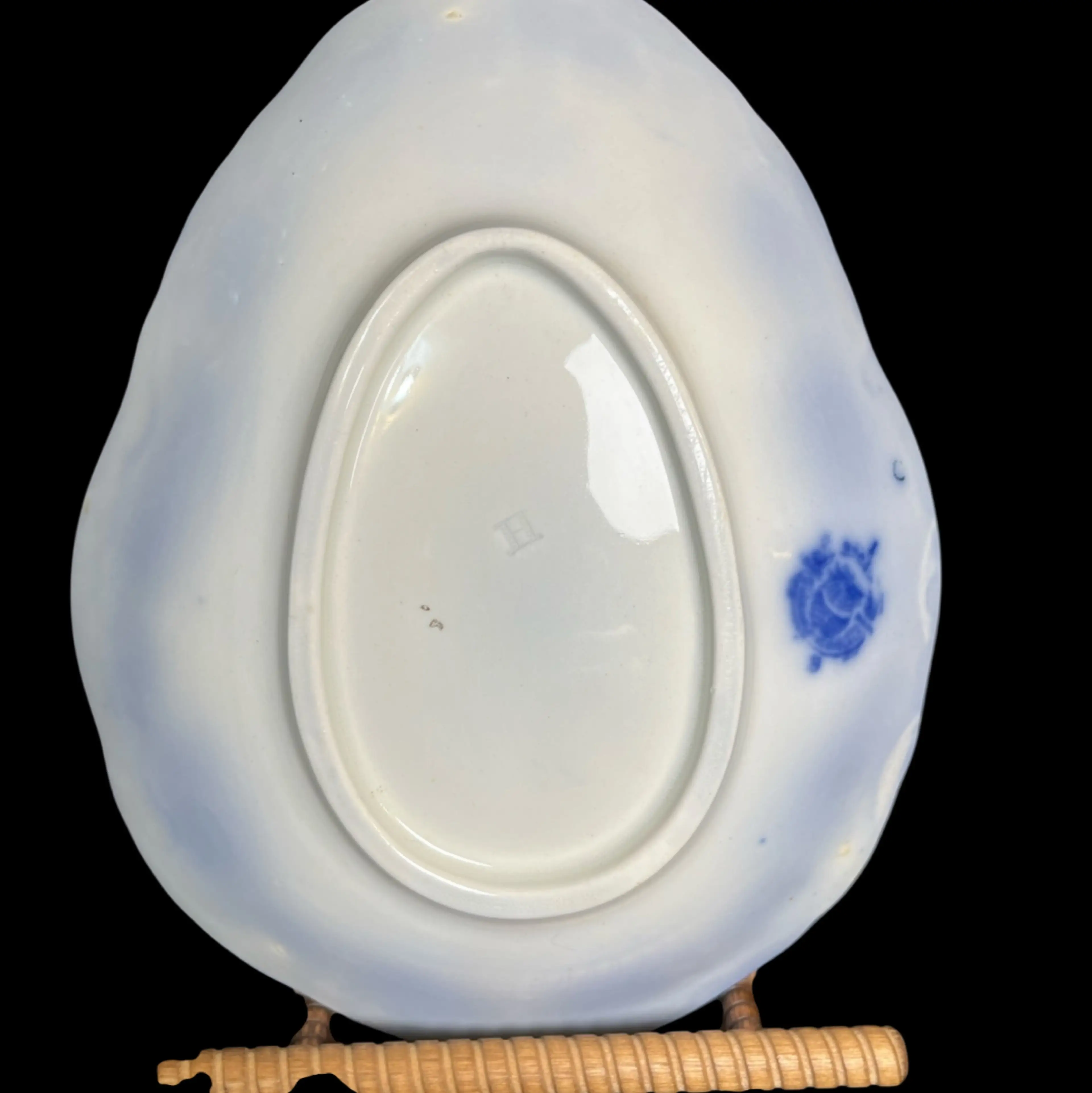 Image 2 of 8