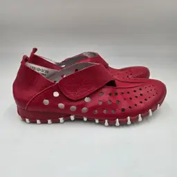 Litfoot European Sneakers Red Leather Perforated Shoes, Women’s EU 39 -US 8.5