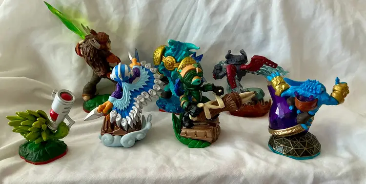 Skylander lot of 7