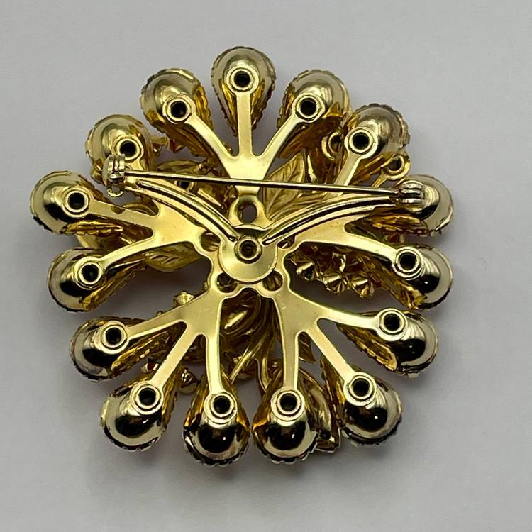 Large Pink Purple Red Rhinestone Gold Tone Brooch Givré Prong Set