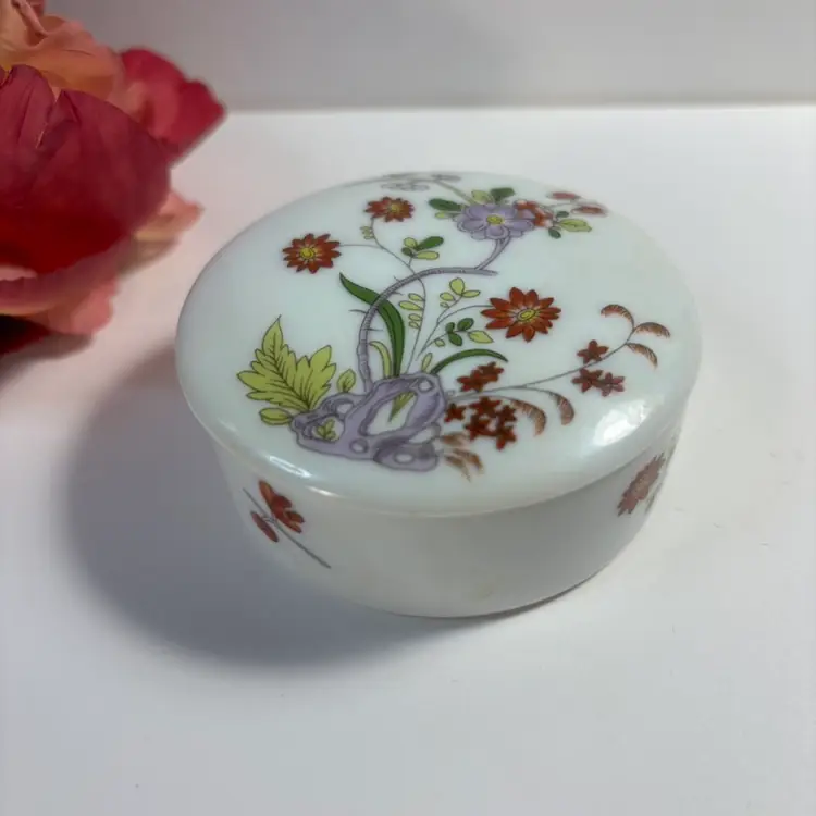 Trinket Box Porcelain Round 2.5" REUTTER PORZELLAN West GERMANY MOA replica; 1949-1990