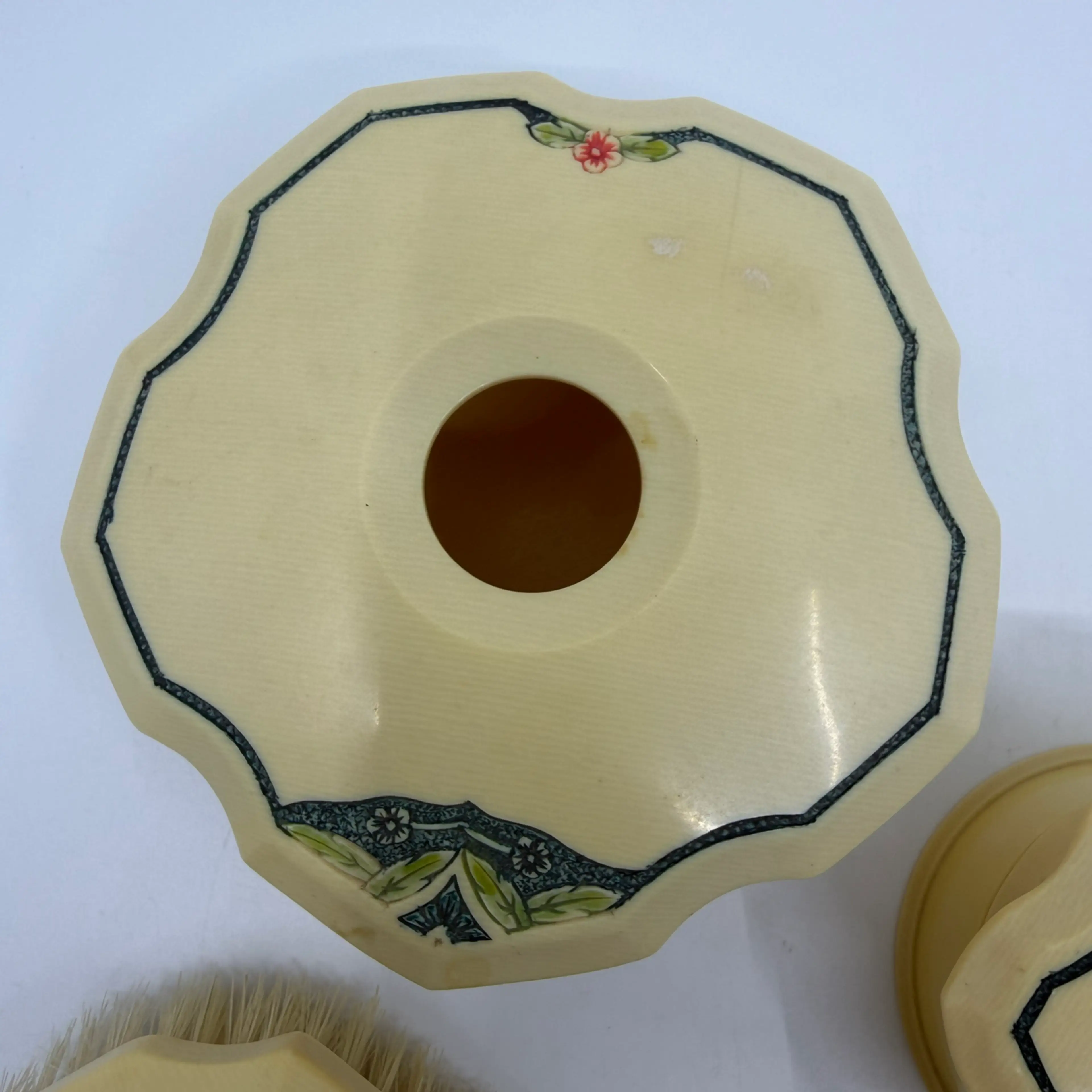 Image 2 of 11