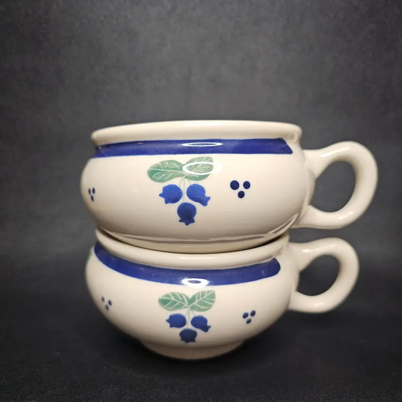Pair of 1976 Hartstone Pottery Blueberry Pattern Coffee Chili Soup Bowl Mugs w/Handles