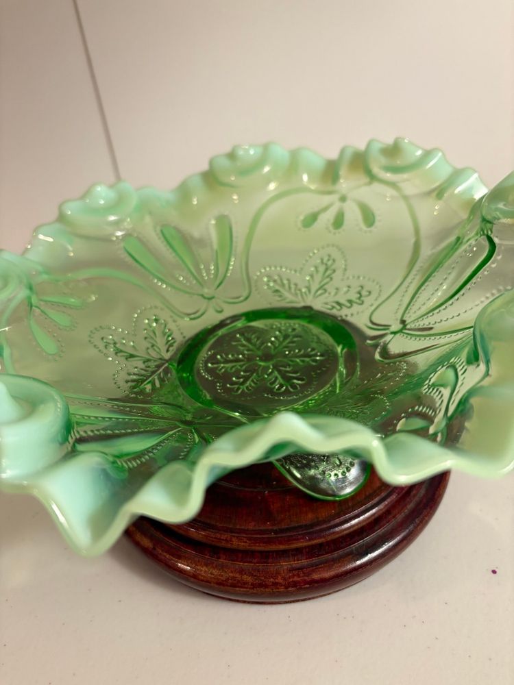 Vintage Green Opalescent Bowl Jefferson Glass Co