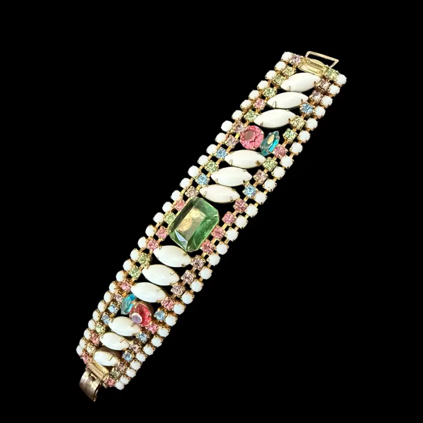 Milk Glass Rhinestone Bracelet 7.5β UV Glow