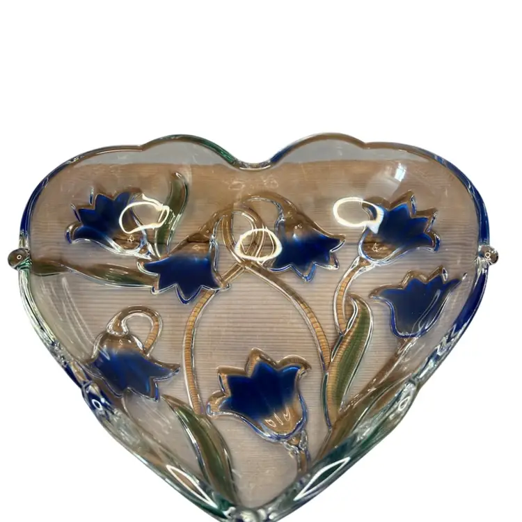 Mikassa Bluebell Heart Shaped Crystal Bowl @9 X 9 1/2