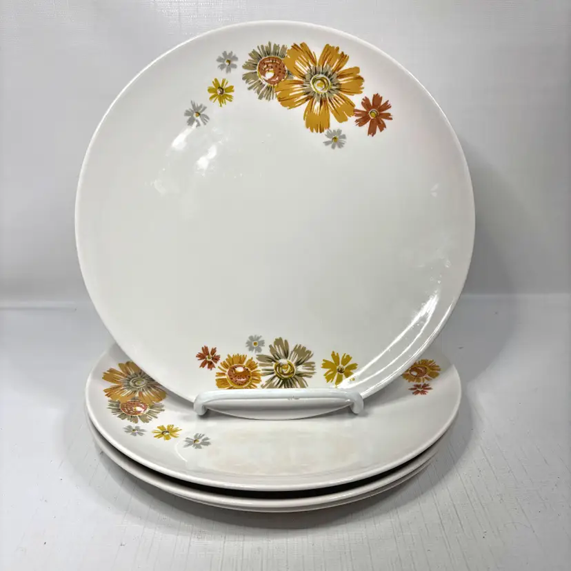 Japan Kokura Ware Salad Plates Marigold Iron Stone 50s Cottage Core Vintage