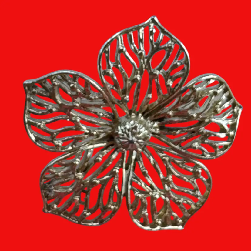 #18. Vintage Gold-Tone 5 Petal Flower 2β Diameter