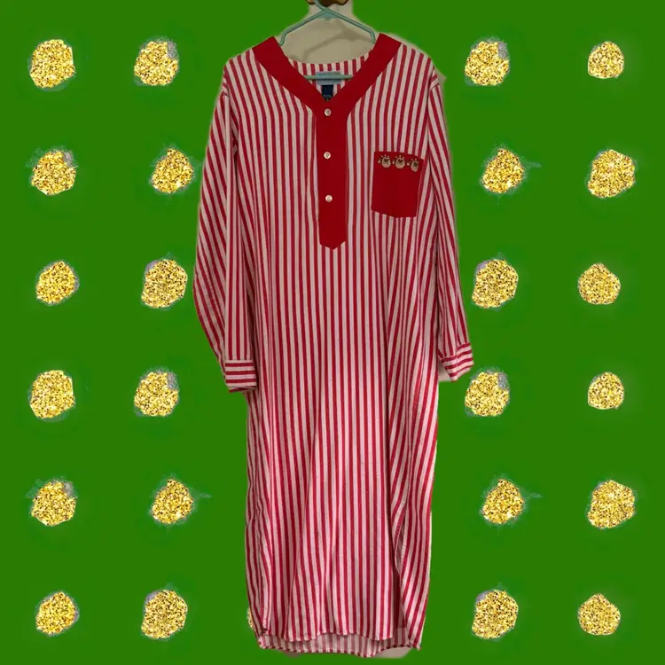 Vintage Christmas Night gown
