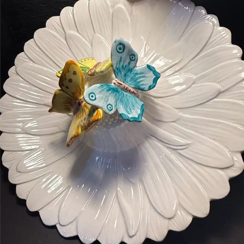 Vintage Italian Hand-Painted Ceramic 3D Butterfly Majolica Dish – Holiday Hallmark Shop – Pristine 8.5 Inch