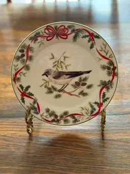 American Atelier X’Mas Woodland 8” Plate – Bird & Holiday Greenery – Pattern 5199 – Christmas Porcelain