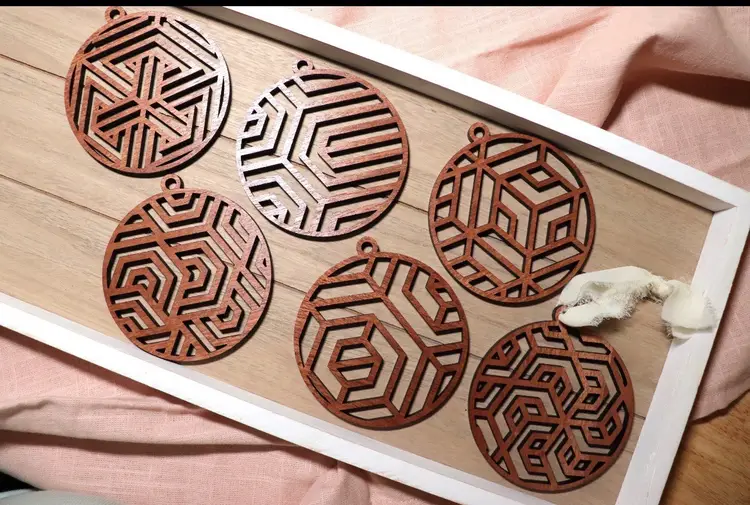 Minimalistic Geometric Wood Ornament Set - Sapele