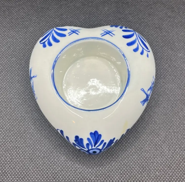 Hand painted Delft Sblauw Blue And White Heart Shaped Tea light Votive Candle Holder , Floral Windmill Designs