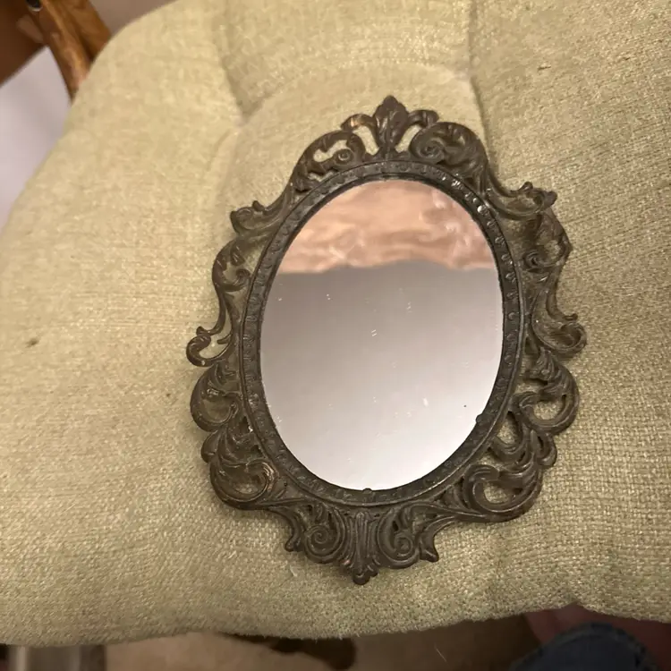 Vintage  Ornate  Oval  Frame Antique Brass Finish