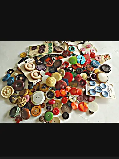 Crafter’s Delights-Buttons, Thread, Cloches! Brooch Bonanza!