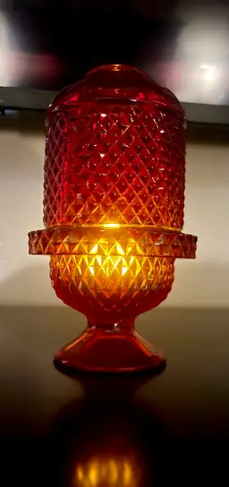 VIKING Amberina Ruby Red Diamond Point Glimmer Fairy Lamp Cadmium Glow Vintage